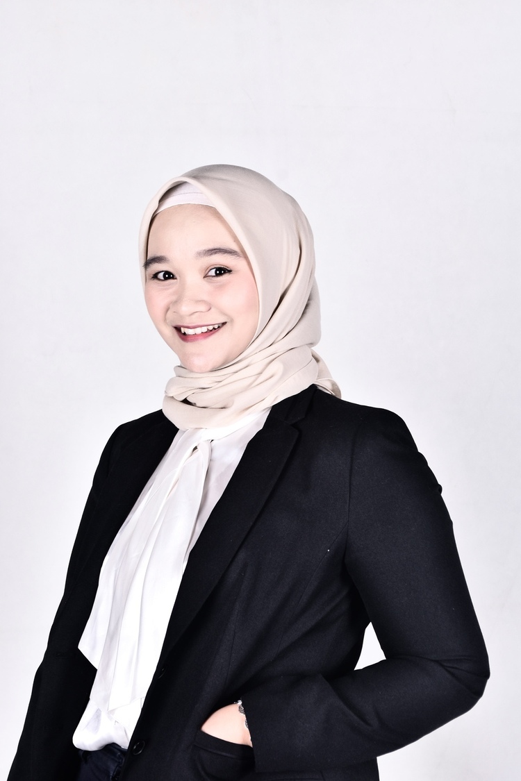 Hanifah A. Nandasari, co-founder of NanoHIVE Composites | EnSpire Oxford